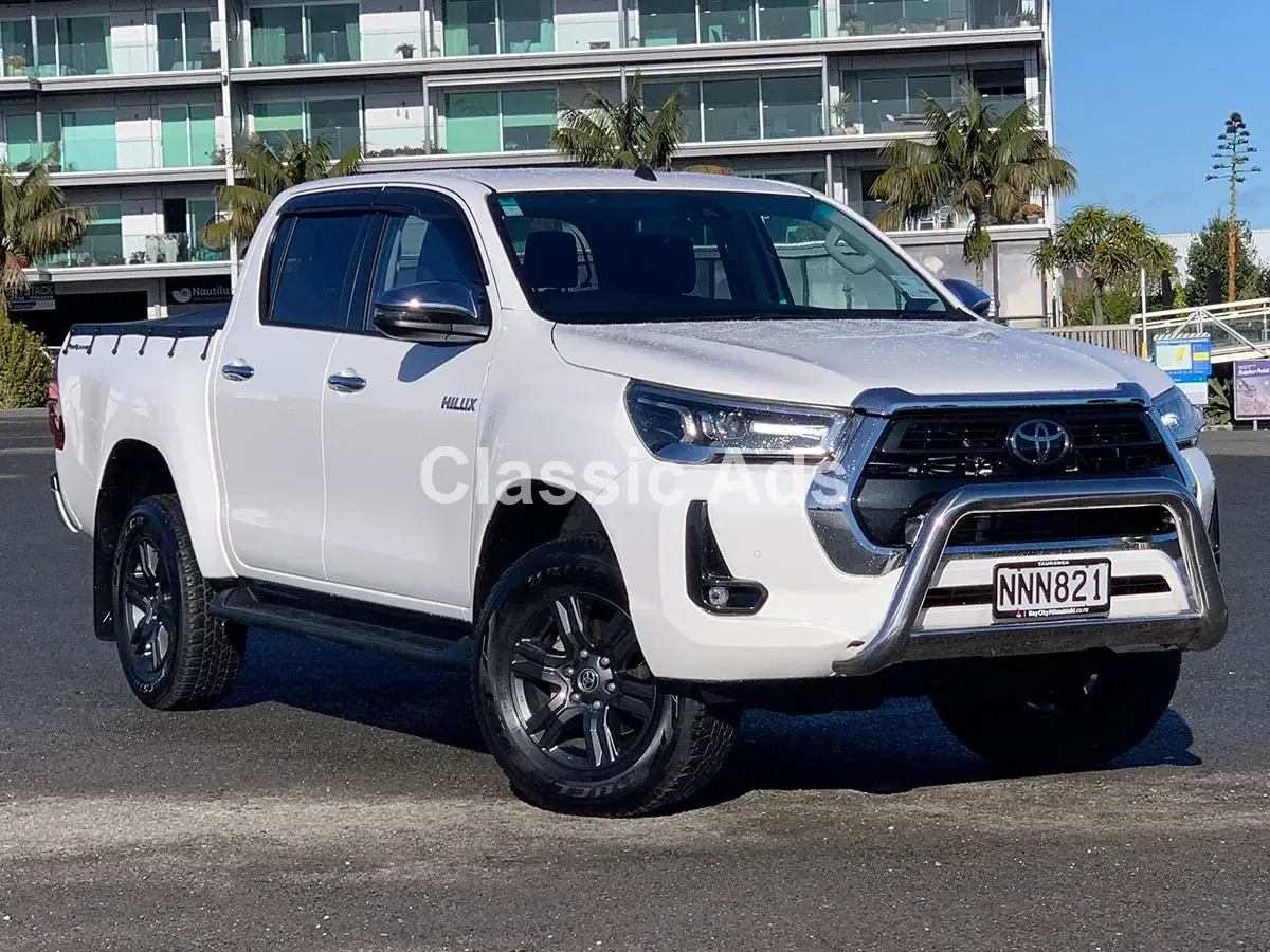 Toyota Hilux 2021 - Image 1
