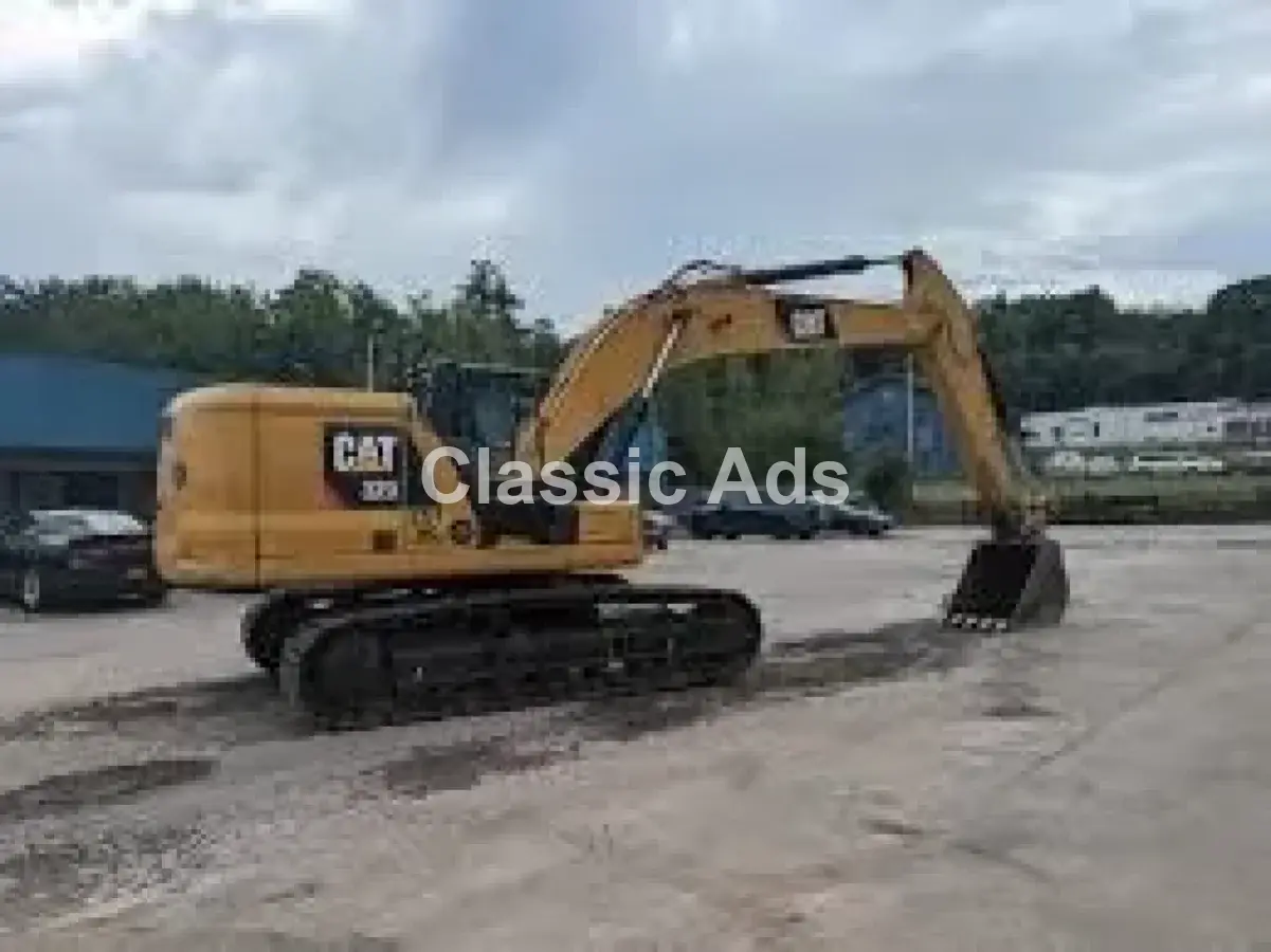 CAT Excavator 320 - Image 2