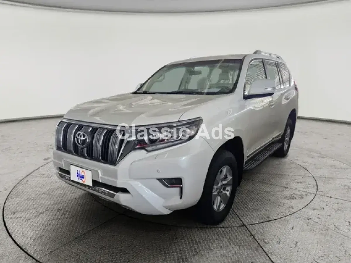 Toyota Land Cruiser Prado 2022 - Image 3